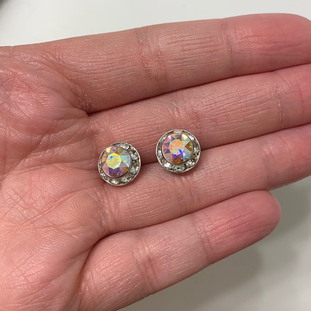 NWOT Sparkly Stud-like Earrings